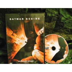 Batman Begins - Christopher Nolan - Christian Bale - Michael Caine - Liam Neeson - Gary Oldman - Films 2005 - DVD