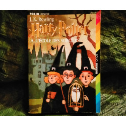 Harry Potter à l'école des Sorciers - J. K. Rowling - Livre Folio Junior 302 Pages
Roman Très Bon état garanti 15 Jours